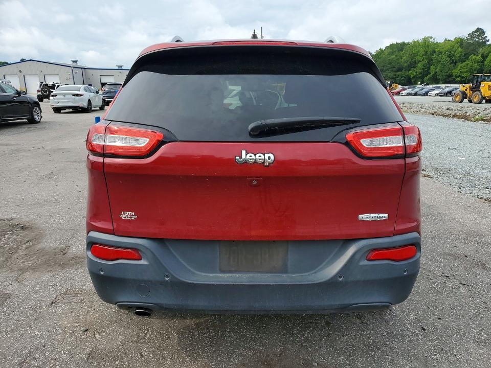 63688976 :رقم المزاد ، 1C4PJLCB7HW593438 vin ، 2017 Jeep Cherokee مزاد بيع