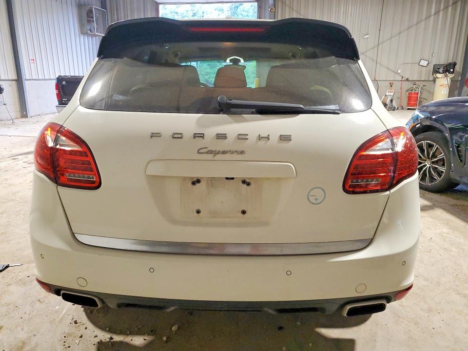 Продаж на аукціоні авто 2011 Porsche Cayenne, vin: WP1AA2A26BLA04311, номер лоту: 64484746