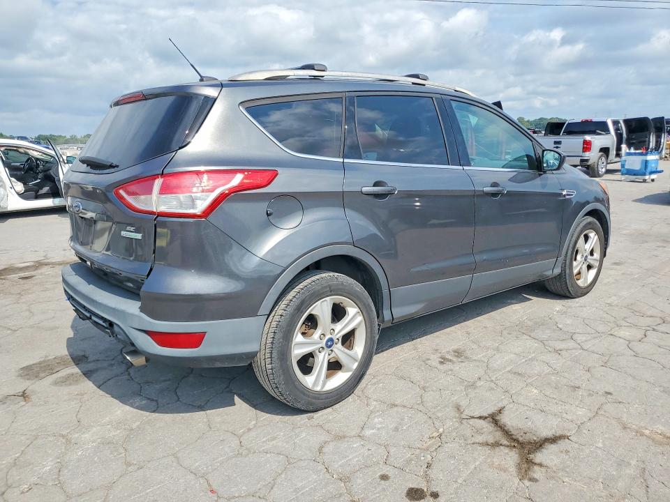 2016 Ford Escape მანქანა იყიდება აუქციონზე, vin: 1FMCU0GX9GUB75902, აუქციონის ნომერი: 64062946