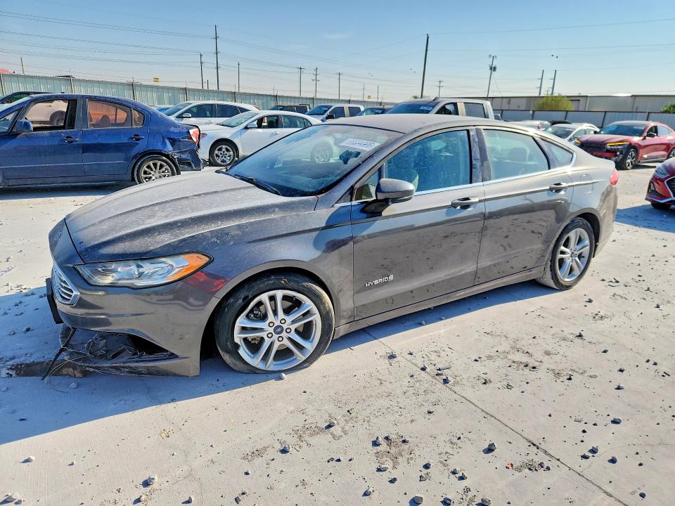 66531306 :رقم المزاد ، 3FA6P0UU3JR282080 vin ، 2018 Ford Fusion مزاد بيع