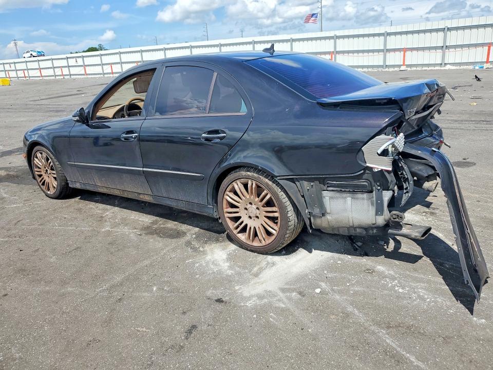 63296906 :رقم المزاد ، WDBUF56X68B260788 vin ، 2008 Mercedes-benz E مزاد بيع