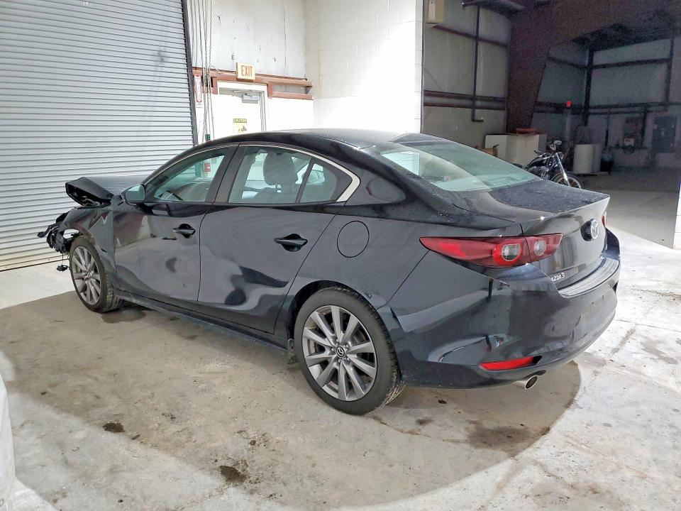 Продаж на аукціоні авто 2022 Mazda 3, vin: 3MZBPACLXNM301389, номер лоту: 64040496