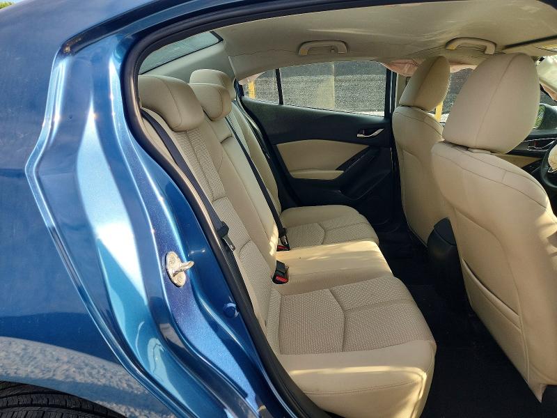 Продажа на аукционе авто 2018 Mazda 3, vin: 3MZBN1U74JM201242, номер лота: 63684136