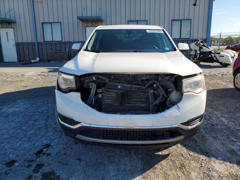 63562946 :رقم المزاد ، 1GKKNRLA5HZ150121 vin ، 2017 Gmc Acadia مزاد بيع
