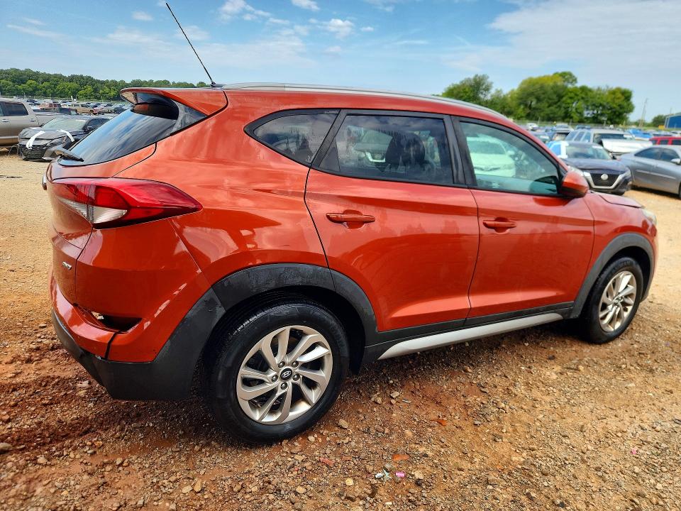 2017 Hyundai Tucson მანქანა იყიდება აუქციონზე, vin: KM8J3CA46HU349937, აუქციონის ნომერი: 66442056