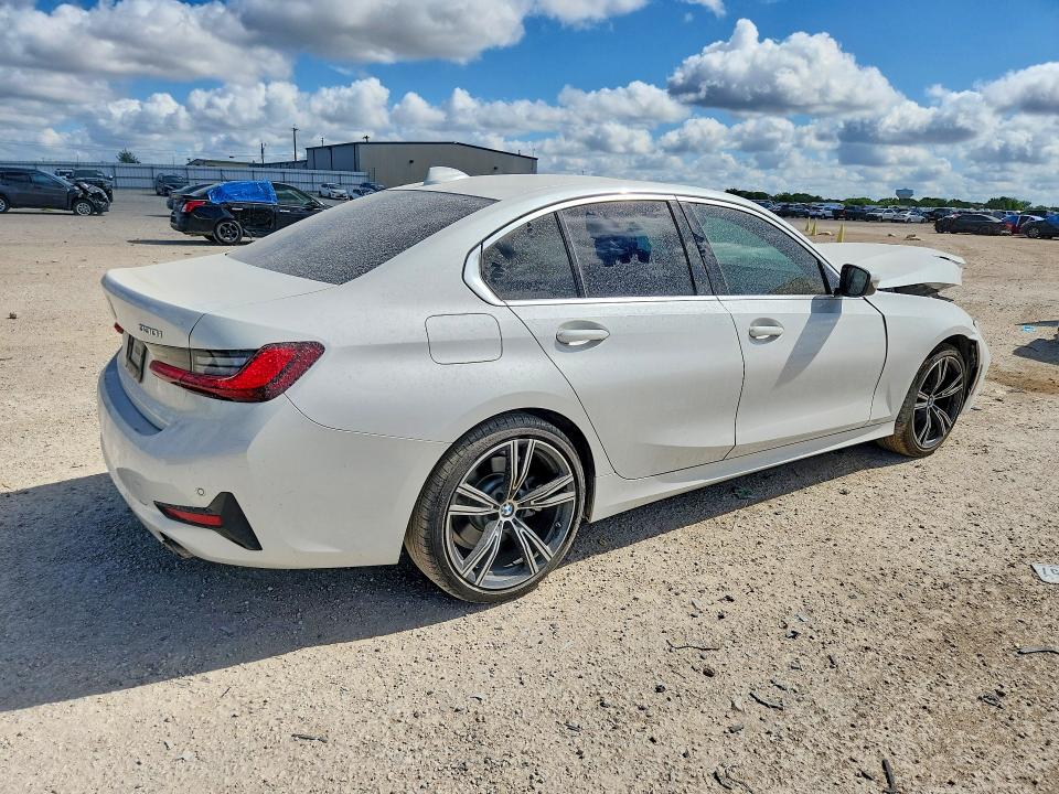 2022 Bmw 330i მანქანა იყიდება აუქციონზე, vin: 3MW5R1J05N8C78273, აუქციონის ნომერი: 64043116