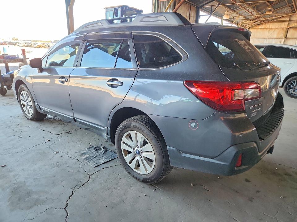 64454036 :رقم المزاد ، 4S4BSAAC0J3307410 vin ، 2018 Subaru Outback مزاد بيع