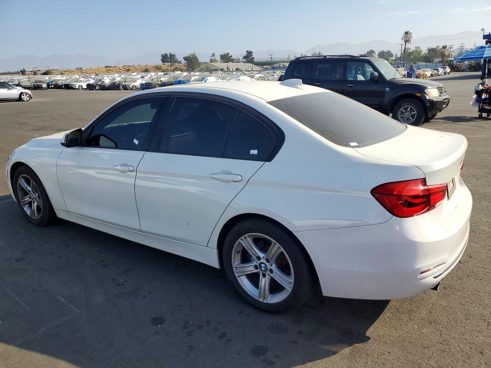 2016 Bmw 328 მანქანა იყიდება აუქციონზე, vin: WBA8E5C53GK388698, აუქციონის ნომერი: 63916496