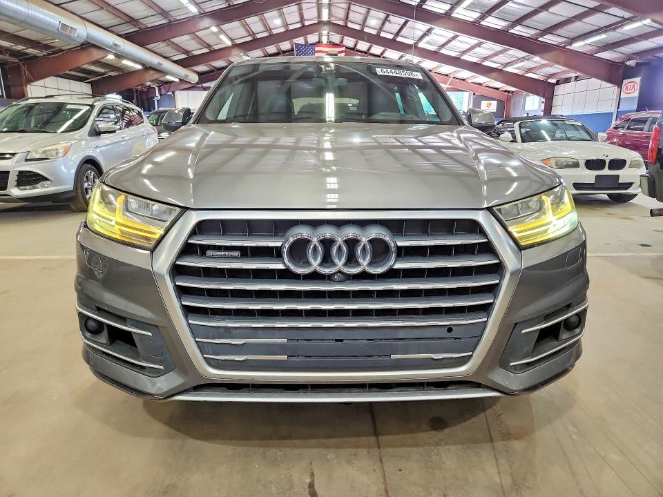 2018 Audi Q7 მანქანა იყიდება აუქციონზე, vin: WA1VABF72JD009581, აუქციონის ნომერი: 64448596