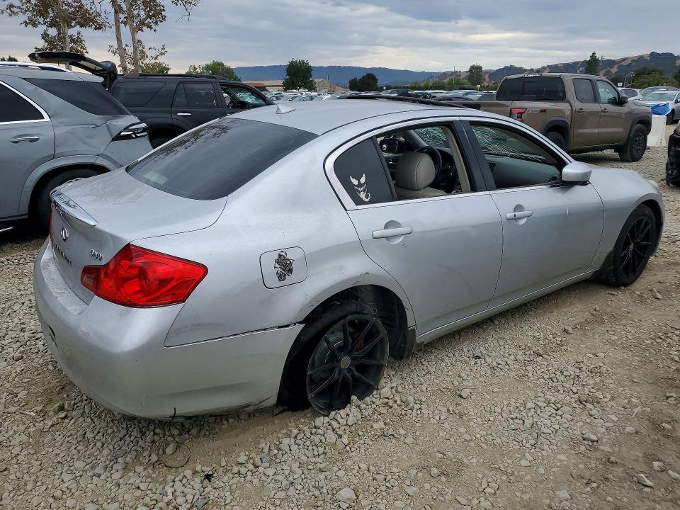 2015 Infiniti Q40 მანქანა იყიდება აუქციონზე, vin: JN1CV6AP9FM502359, აუქციონის ნომერი: 67163776