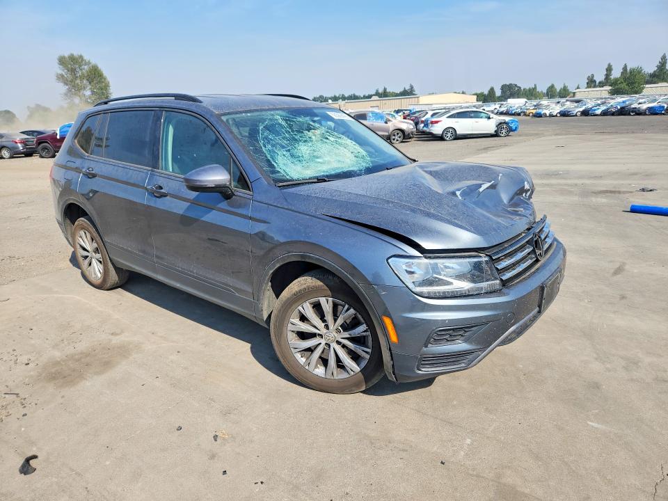 66369426 :رقم المزاد ، 3VV0B7AX6JM052439 vin ، 2018 Volkswagen Tiguan مزاد بيع