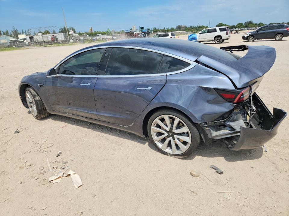2020 Tesla Model 3 მანქანა იყიდება აუქციონზე, vin: 5YJ3E1EBXLF650913, აუქციონის ნომერი: 65147066