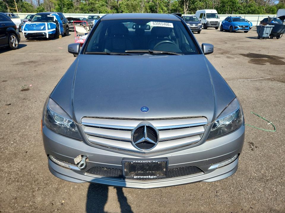 2011 Mercedes-benz C მანქანა იყიდება აუქციონზე, vin: WDDGF8BB5BR159532, აუქციონის ნომერი: 63065466