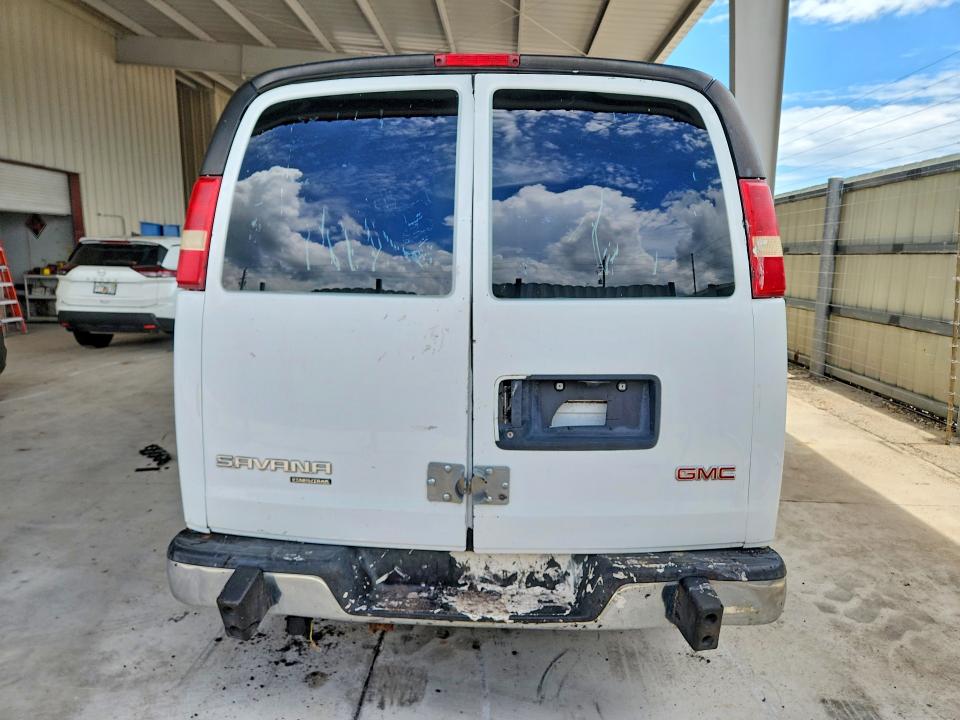 63919166 :رقم المزاد ، 1GTW7FCA5E1912279 vin ، 2014 Gmc Savana مزاد بيع
