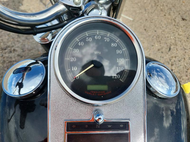 2004 Harley-davidson Flstci მანქანა იყიდება აუქციონზე, vin: 1HD1BWB1X4Y039739, აუქციონის ნომერი: 64404986