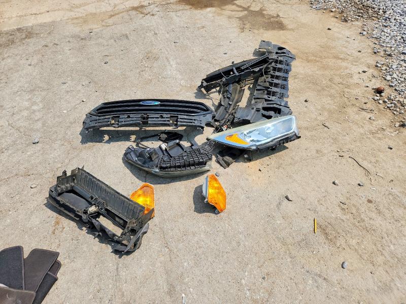 2017 Ford Escape მანქანა იყიდება აუქციონზე, vin: 1FMCU0F73HUA57721, აუქციონის ნომერი: 63351786