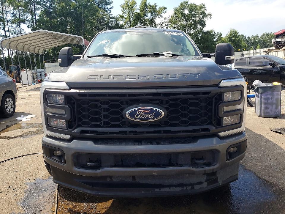66107566 :رقم المزاد ، 1FT8W2BA1PEC08792 vin ، 2023 Ford F250 مزاد بيع
