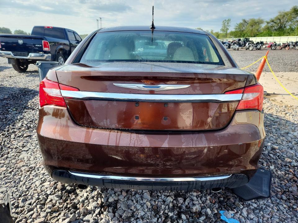2013 Chrysler 200 მანქანა იყიდება აუქციონზე, vin: 1C3CCBCG4DN653212, აუქციონის ნომერი: 65738666