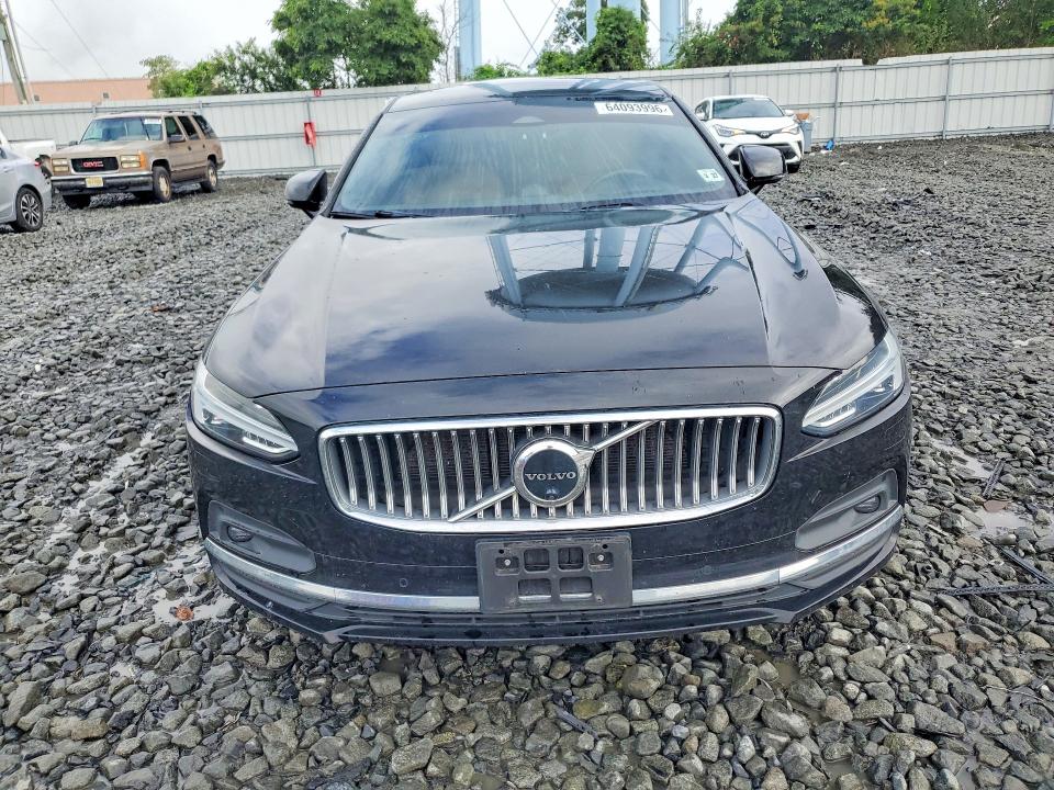64093996 :رقم المزاد ، LVY062ML0NP263532 vin ، 2022 Volvo S90 مزاد بيع