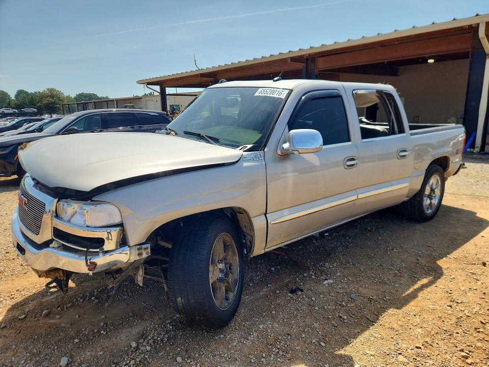 65520016 :رقم المزاد ، 2GTEK13T151182377 vin ، 2005 Gmc New Sierra مزاد بيع