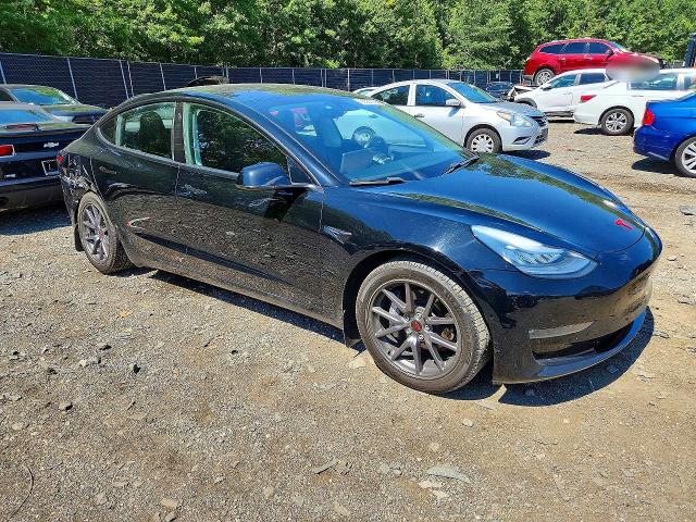 65557026 :رقم المزاد ، 5YJ3E1EB6JF128082 vin ، 2018 Tesla Model 3 مزاد بيع