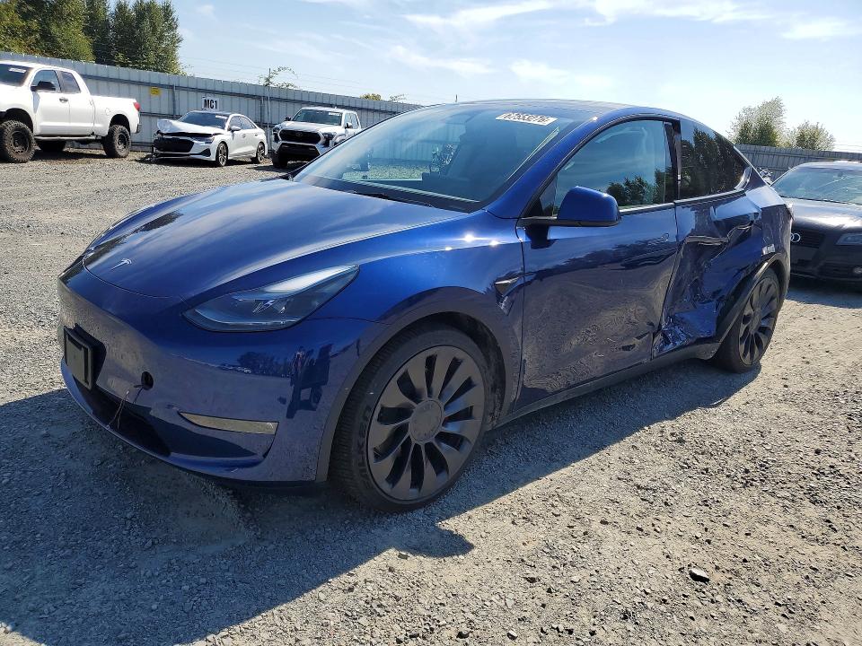 67553276 :رقم المزاد ، 7SAYGDEF2PF646707 vin ، 2023 Tesla Model Y مزاد بيع