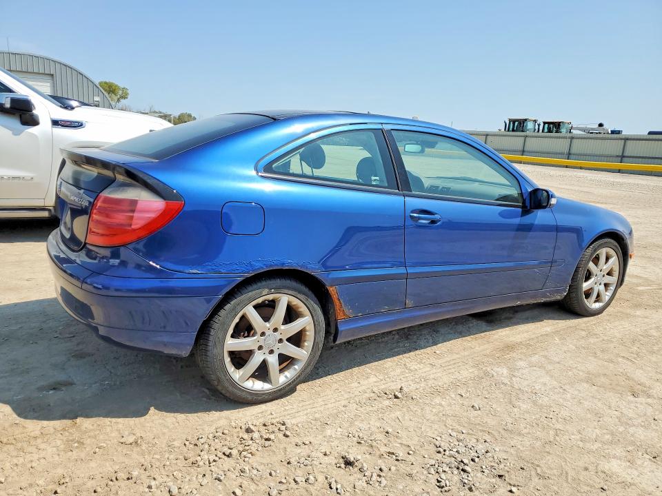 64633286 :رقم المزاد ، WDBRN47J22A287707 vin ، 2002 Mercedes-benz C مزاد بيع