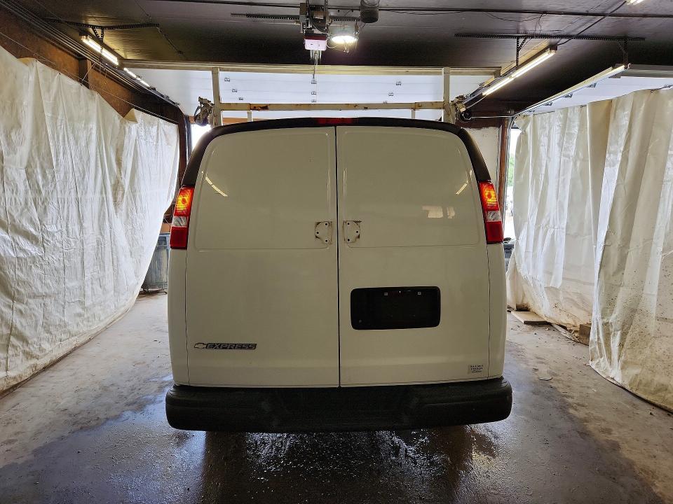 Продаж на аукціоні авто 2020 Chevrolet Express G2500, vin: 1GCWGAFP0L1165609, номер лоту: 65984776