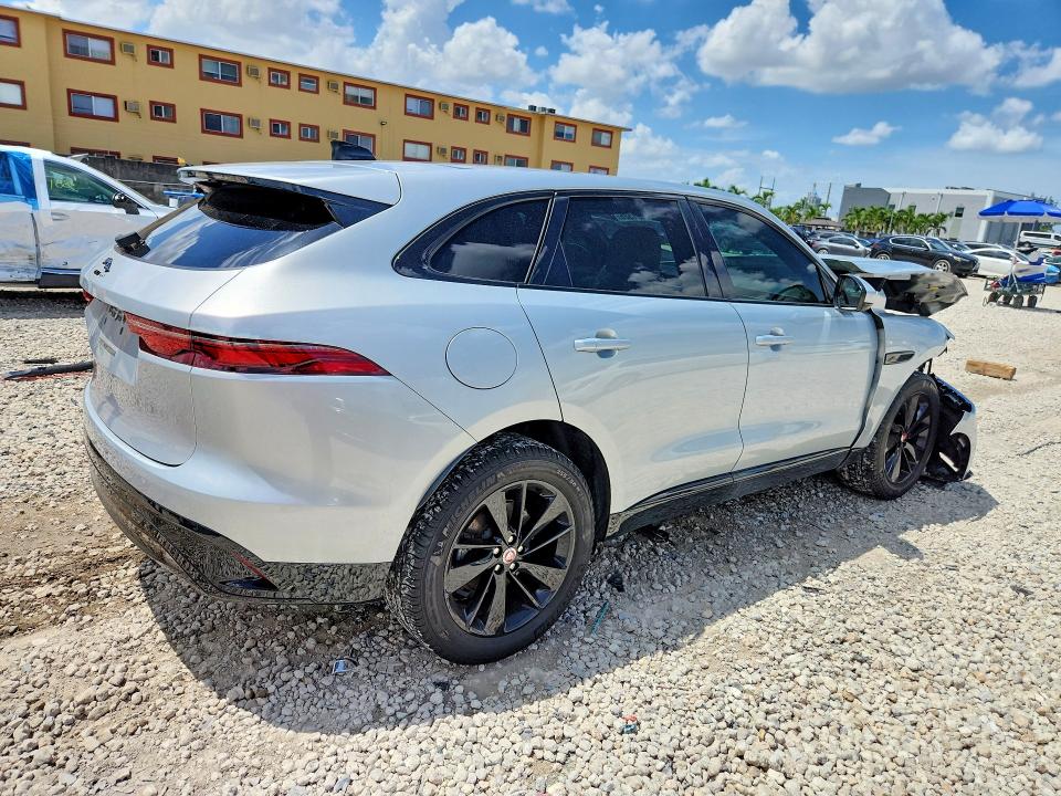 Продаж на аукціоні авто 2022 Jaguar F-pace, vin: SADCJ2EX5NA700422, номер лоту: 65691526