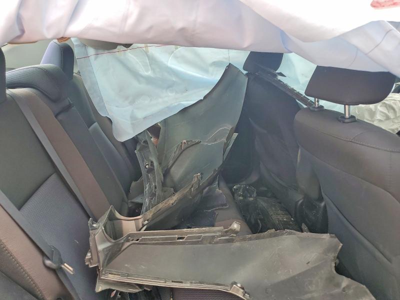 63623366 :رقم المزاد ، 5YFBURHE6JP760393 vin ، 2018 Toyota Corolla مزاد بيع