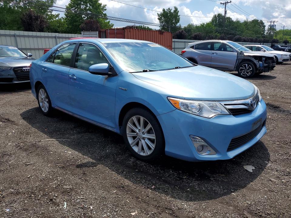 2013 Toyota Camry Hybrid მანქანა იყიდება აუქციონზე, vin: 4T1BD1FK5DU066324, აუქციონის ნომერი: 63806896