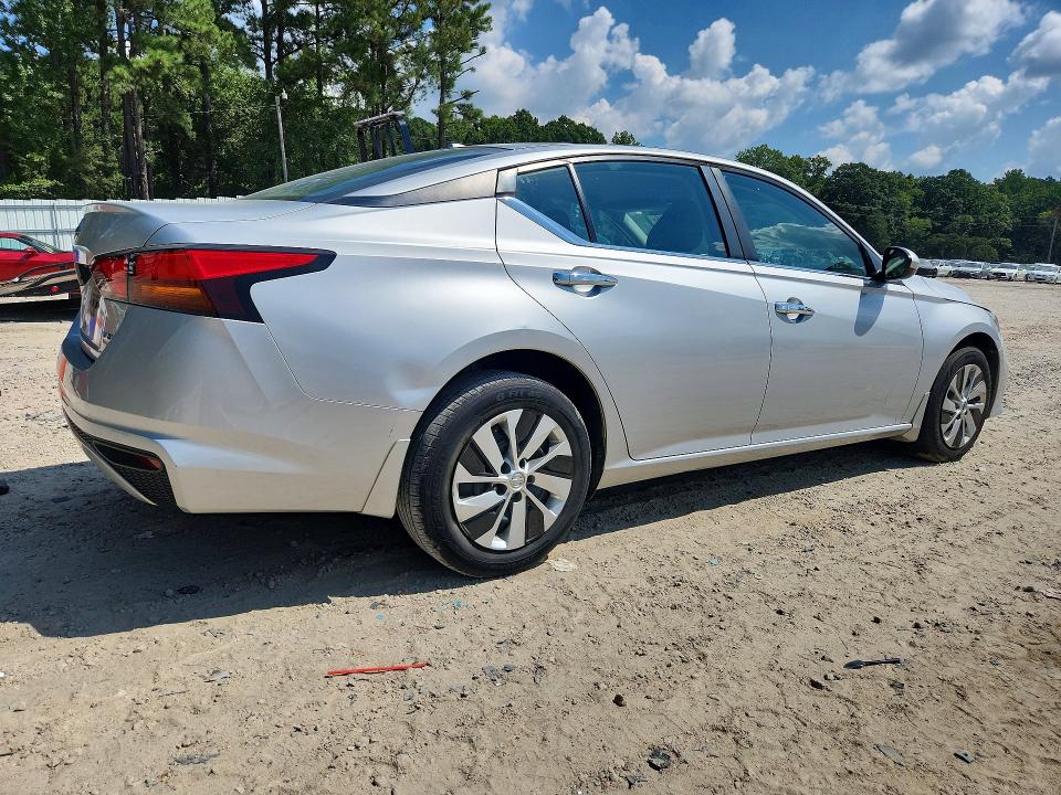 66612046 :رقم المزاد ، 1N4BL4BW2KC259072 vin ، 2019 Nissan Altima مزاد بيع
