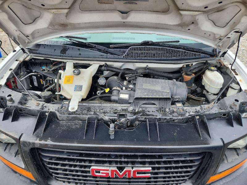 65653776 :رقم المزاد ، 1GTZ7TCBXF1144904 vin ، 2015 Gmc Savana مزاد بيع