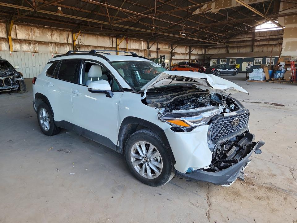 2024 Toyota Corolla Cross მანქანა იყიდება აუქციონზე, vin: 7MUCAABG6RV098882, აუქციონის ნომერი: 67032376