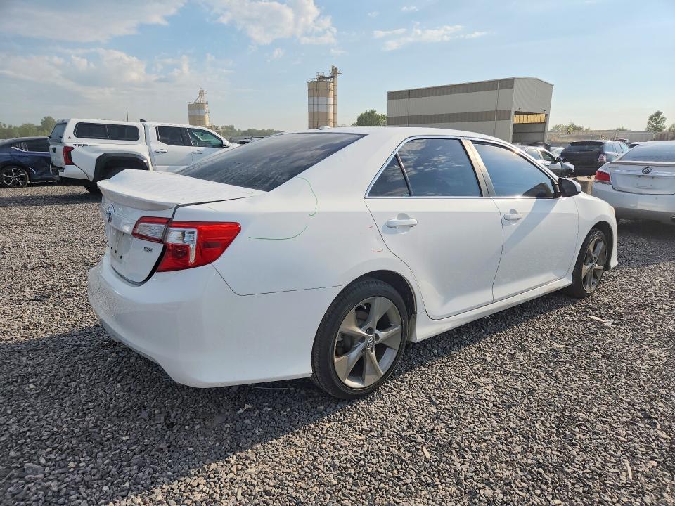 66911866 :رقم المزاد ، 4T1BK1FK1DU536743 vin ، 2013 Toyota Camry مزاد بيع