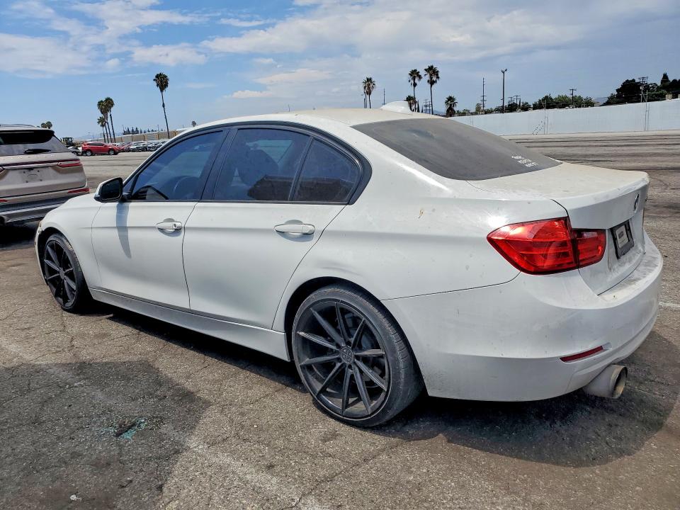 64592366 :رقم المزاد ، WBA3C1C59FK122724 vin ، 2015 Bmw 328 مزاد بيع