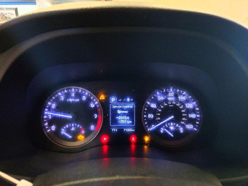 66744166 :رقم المزاد ، KM8J33A22HU391522 vin ، 2017 Hyundai Tucson مزاد بيع