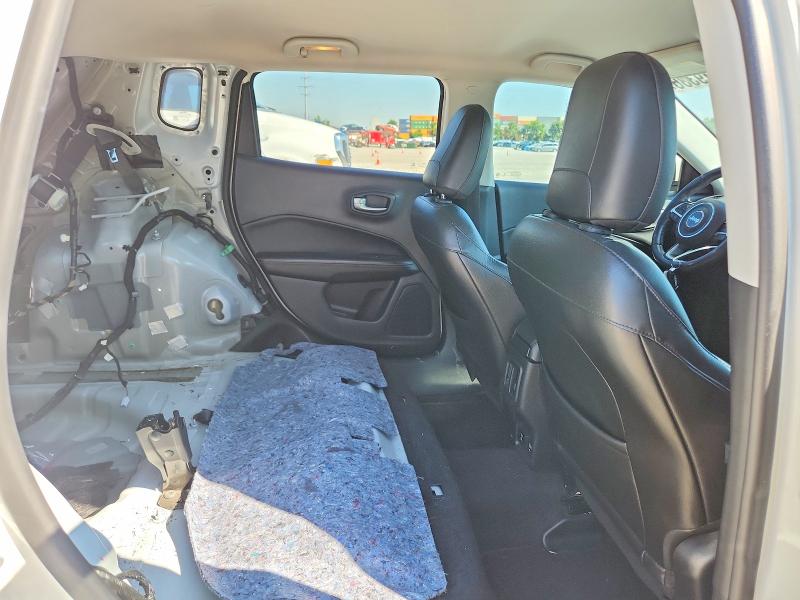 66419336 :رقم المزاد ، 3C4NJDCB0JT190572 vin ، 2018 Jeep Compass مزاد بيع