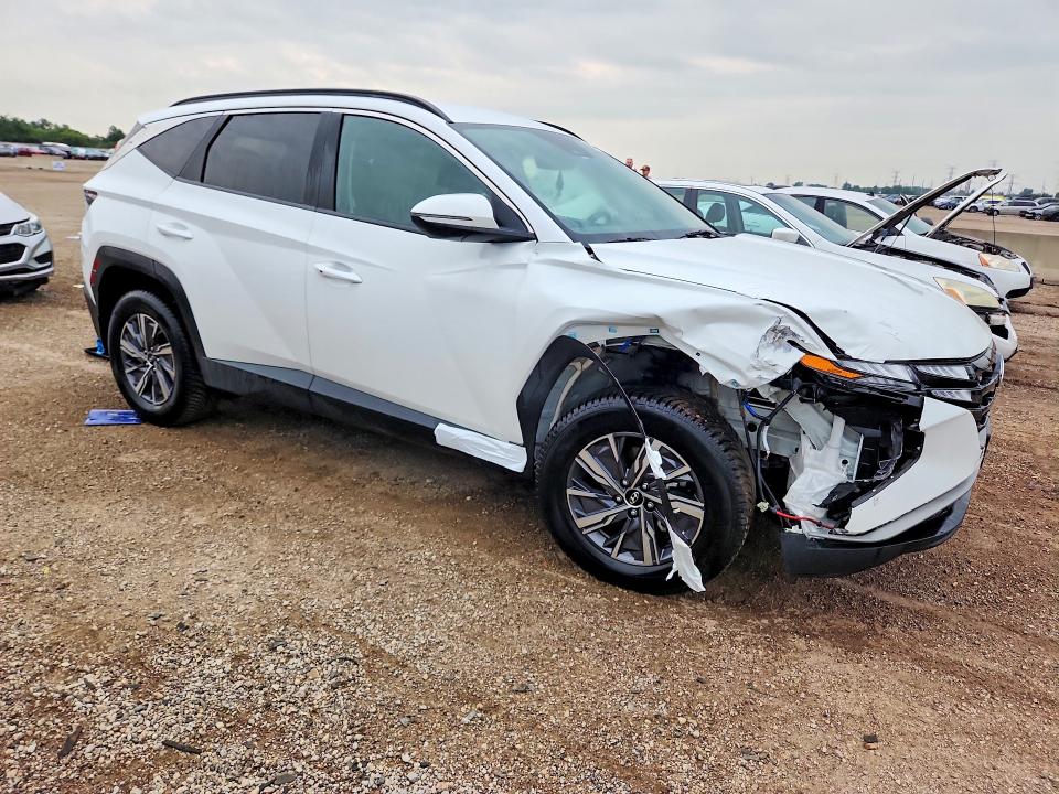 Продажа на аукционе авто 2022 Hyundai Tucson, vin: KM8JBCA12NU049381, номер лота: 64581306