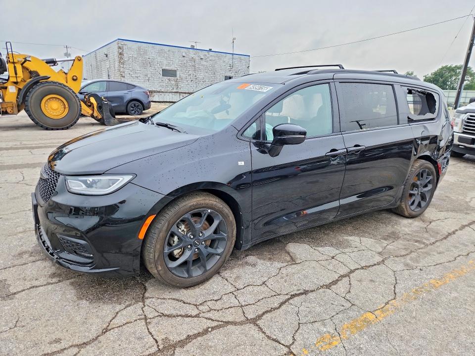 2025 Chrysler Pacifica მანქანა იყიდება აუქციონზე, vin: 2C4RC1GG4SR523747, აუქციონის ნომერი: 64994156