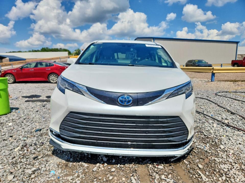 2022 Toyota Sienna მანქანა იყიდება აუქციონზე, vin: 5TDYRKEC8NS088100, აუქციონის ნომერი: 63856766