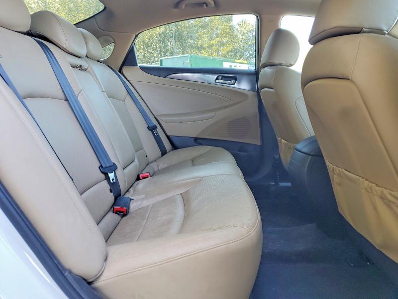 Продаж на аукціоні авто 2015 Hyundai Sonata Hybrid, vin: KMHEC4A47FA119961, номер лоту: 64624686