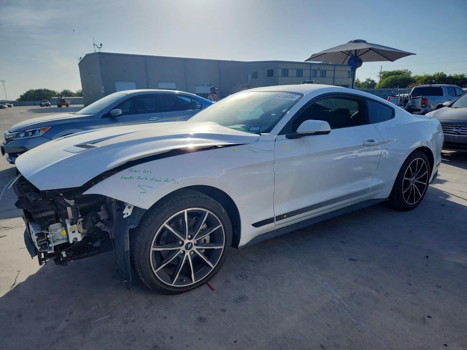 Auction sale of the 2022 Ford Mustang, vin: 1FA6P8TH1N5135252, lot number: 65415806