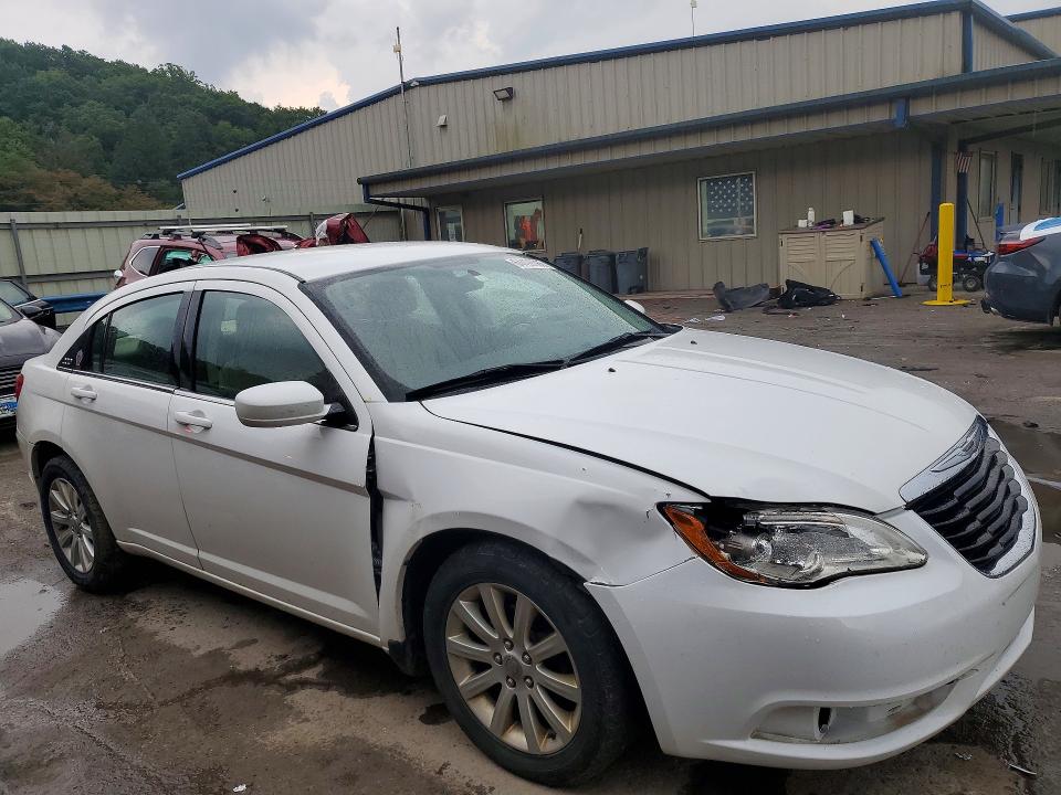 Aukcja sprzedaży 2013 Chrysler 200, vin: 1C3CCBBBXDN500694, numer aukcji: 64498666