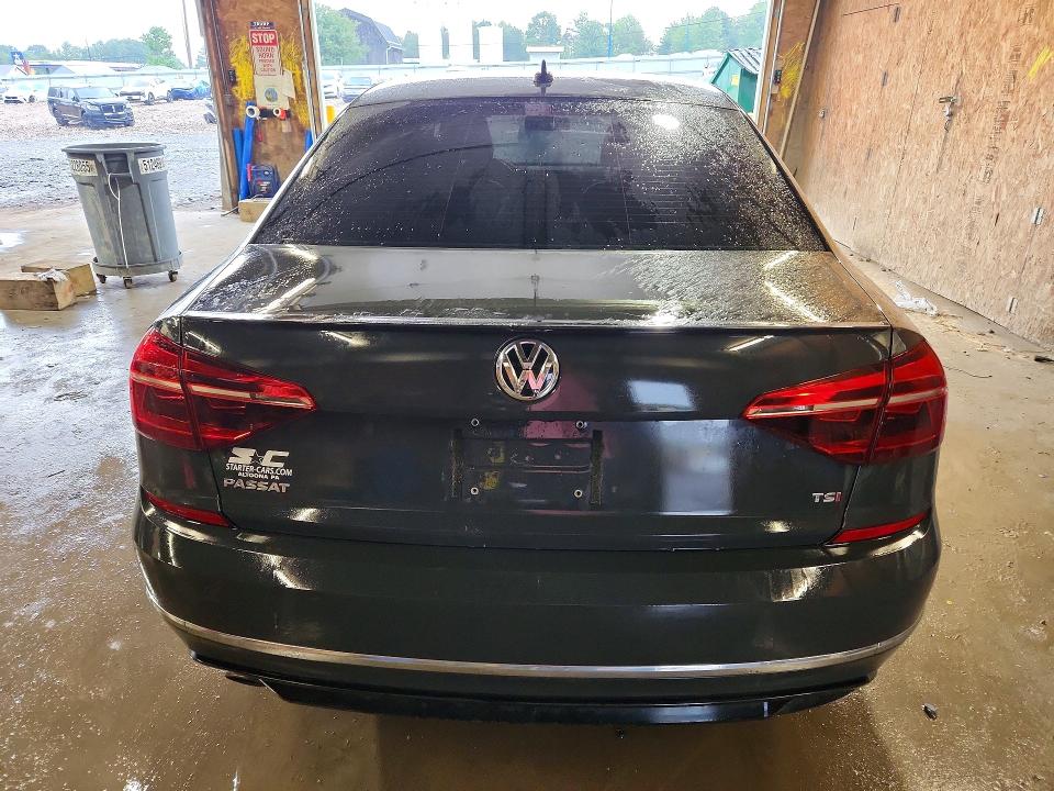 64439426 :رقم المزاد ، 1VWAA7A36JC011228 vin ، 2018 Volkswagen Passat مزاد بيع