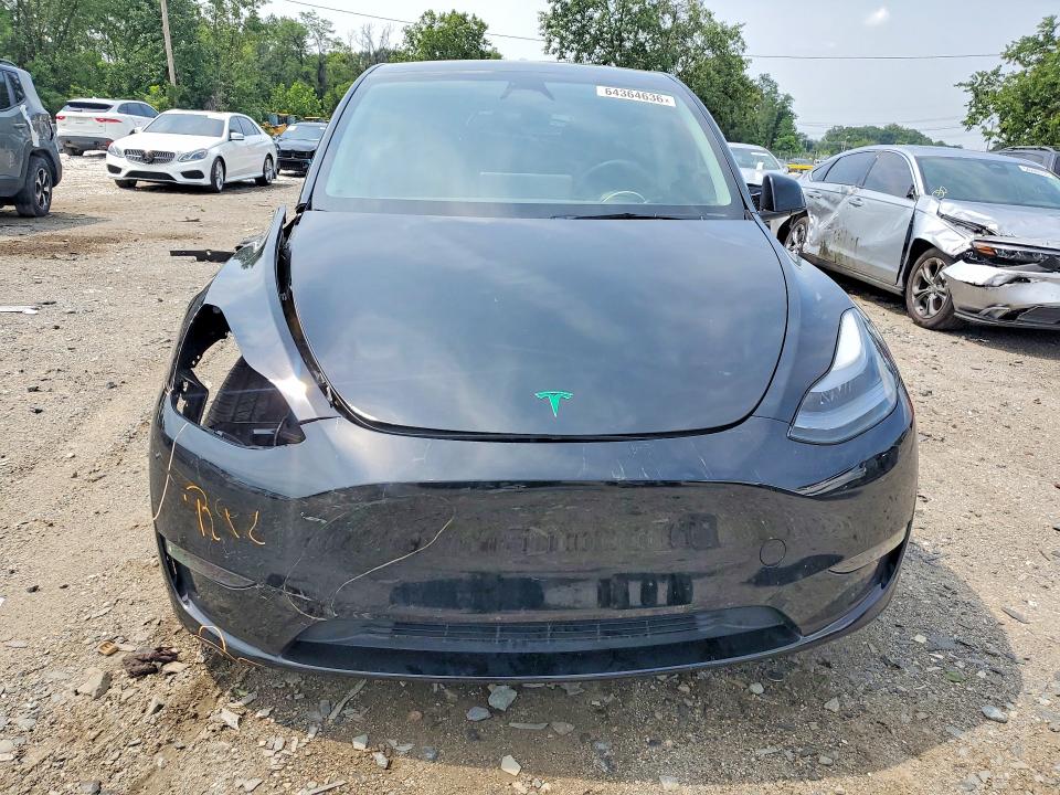 Продаж на аукціоні авто 2025 Tesla Model Y, vin: 7SAYGDEE2SF291800, номер лоту: 64364636