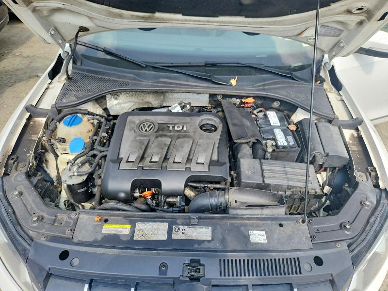 64086436 :رقم المزاد ، 1VWCN7A39DC003724 vin ، 2013 Volkswagen Passat مزاد بيع