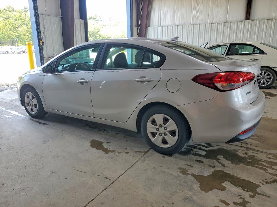 66340186 :رقم المزاد ، 3KPFL4A7XHE063839 vin ، 2017 Kia Forte مزاد بيع