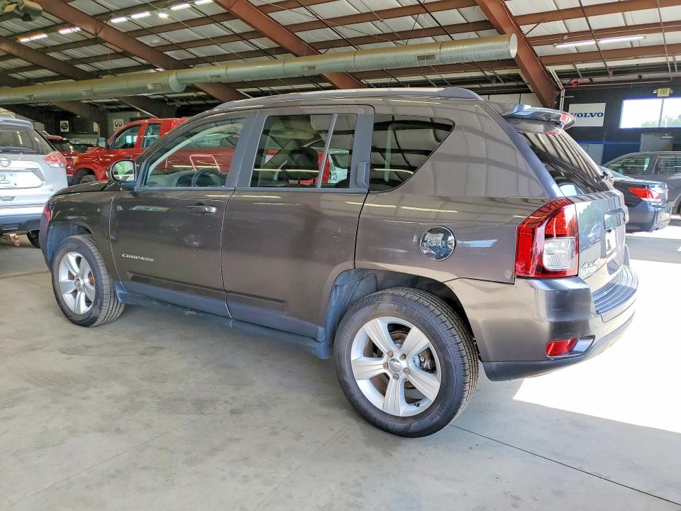 65049116 :رقم المزاد ، 1C4NJDEB2FD163190 vin ، 2015 Jeep Compass مزاد بيع