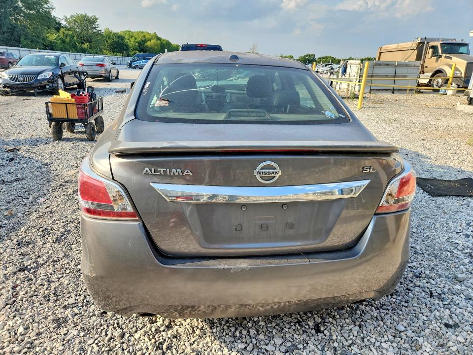 2015 Nissan Altima მანქანა იყიდება აუქციონზე, vin: 1N4AL3AP3FN350412, აუქციონის ნომერი: 63156866
